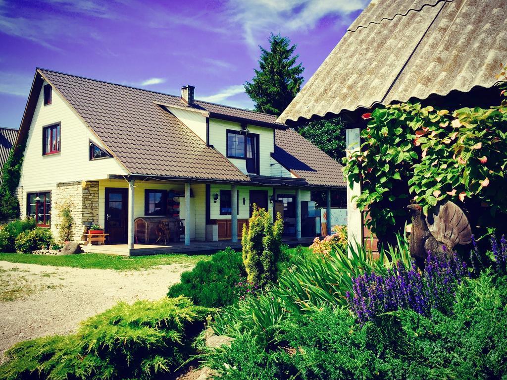 Kuivastujaani Hotel Luaran gambar