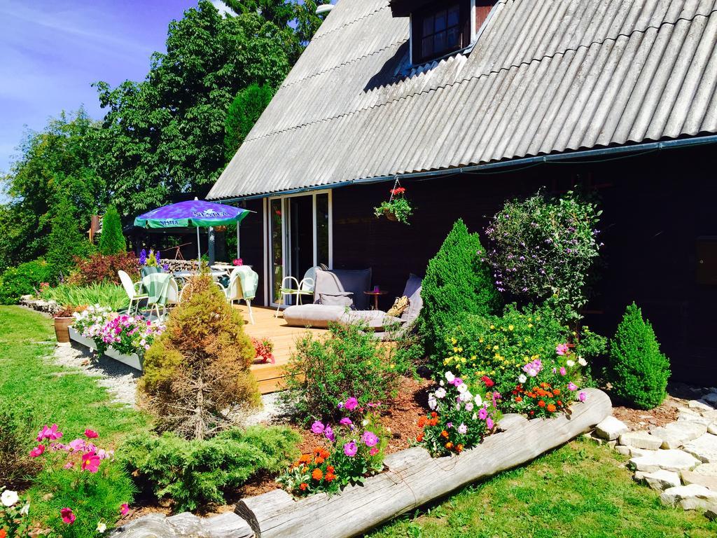 Kuivastujaani Hotel Luaran gambar