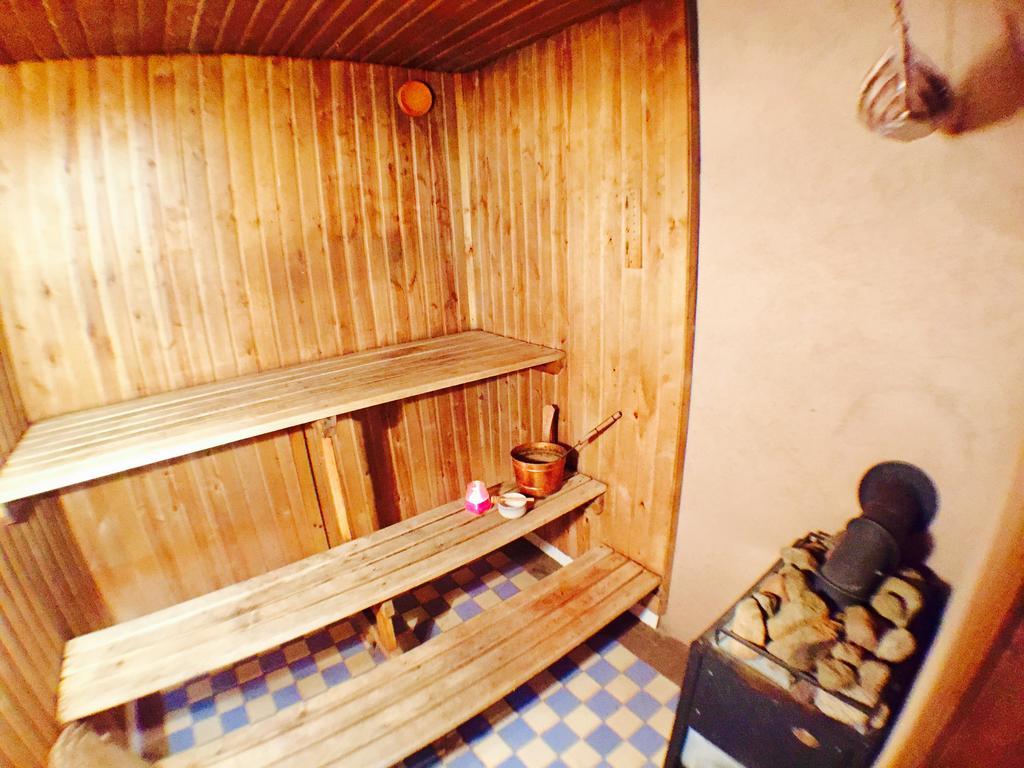 Kuivastujaani Hotel Luaran gambar
